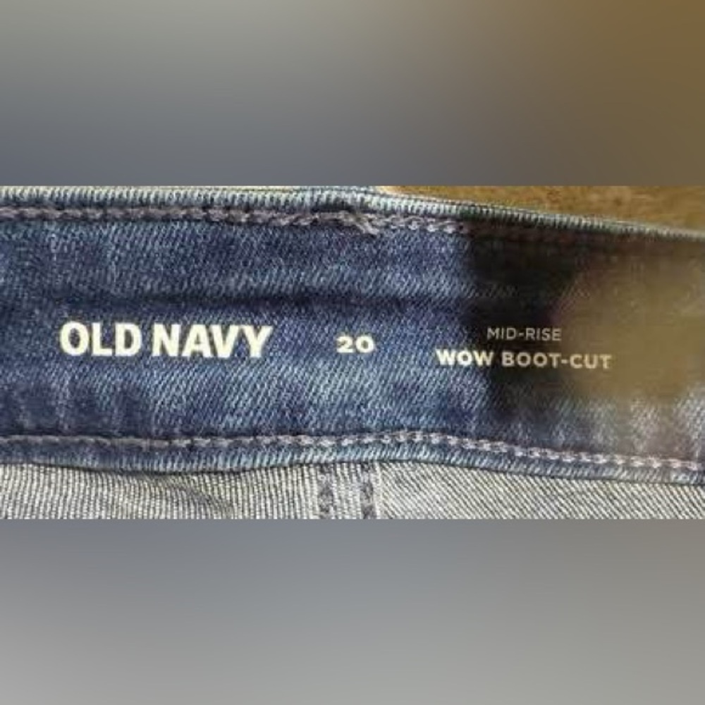 Old Navy -20 Mid-rise Bootcut Jeans- NWT